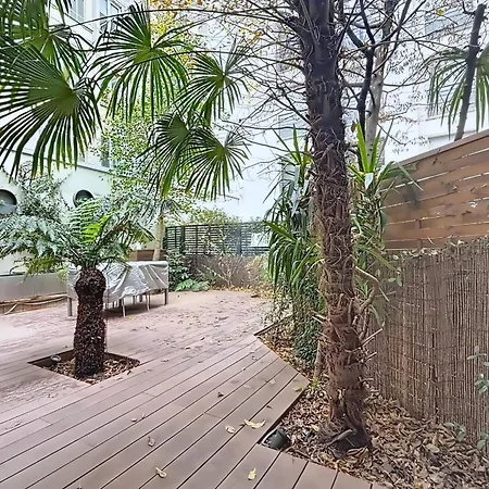 Elegant Duplex With Garden Near The Eiffel Tower Paris